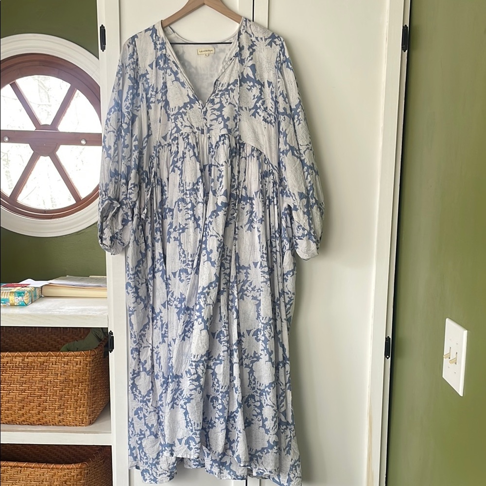 Floral Blue and White Women Dress